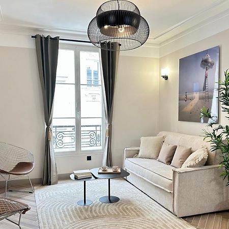 Charming Apartment With Eiffel Tower View Párizs Kültér fotó
